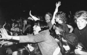 3 canciones inspiradas en las groupies más famosas del rock