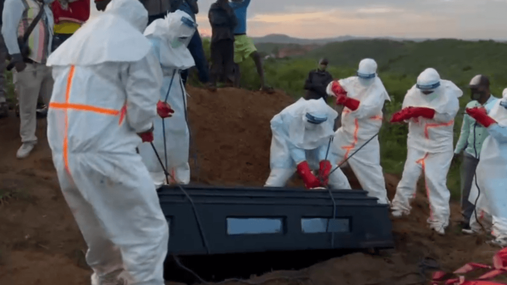 A más de un mes del brote de ébola en la RDC, los médicos advierten que "la epidemia va a durar"