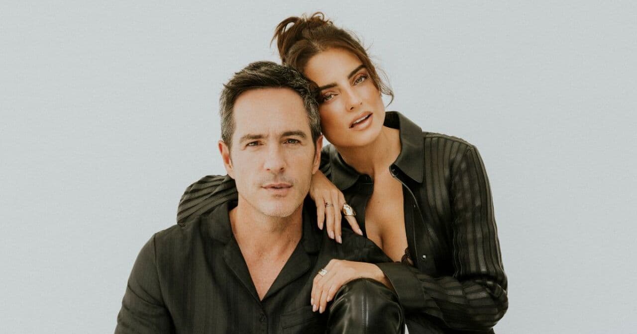 Aislinn Derbez y Mauricio Ochmann confiesan cómo fue grabar escenas íntimas después del divorcio