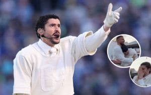 Al borde del llanto, Bad Bunny celebra junto a Ricky Martín su show en el Super Bowl LX | VIDEO