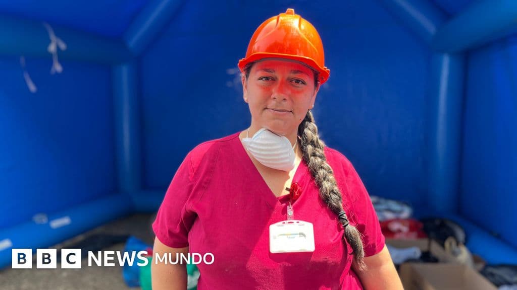 "Al sentir el terremoto volví a la escuela por mi hija y una niña de 10 años acabó muriendo en mis brazos"