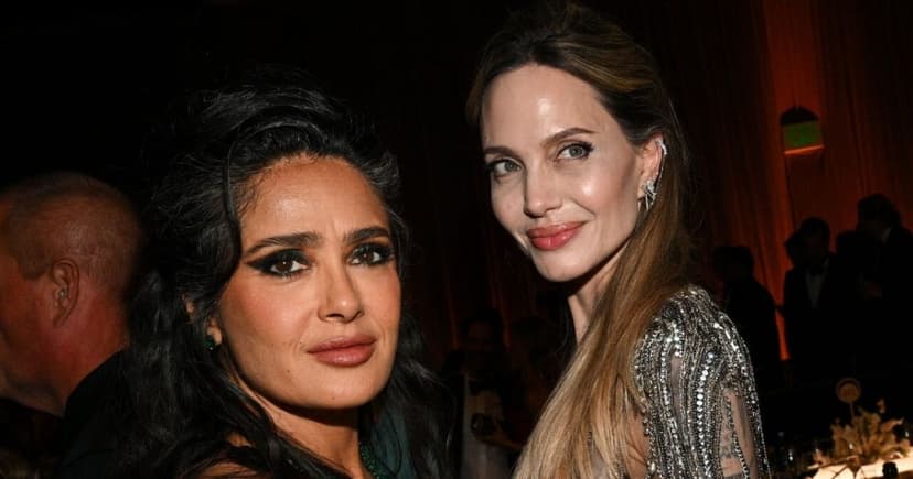 Angelina Jolie revela cómo Salma Hayek la ayudó durante una etapa difícil: “Me has hecho sonreír”