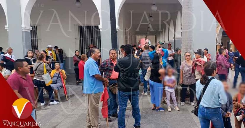 Antorchistas piden pavimentación de calles, agua potable y alumbrado para 20 colonias de Veracruz