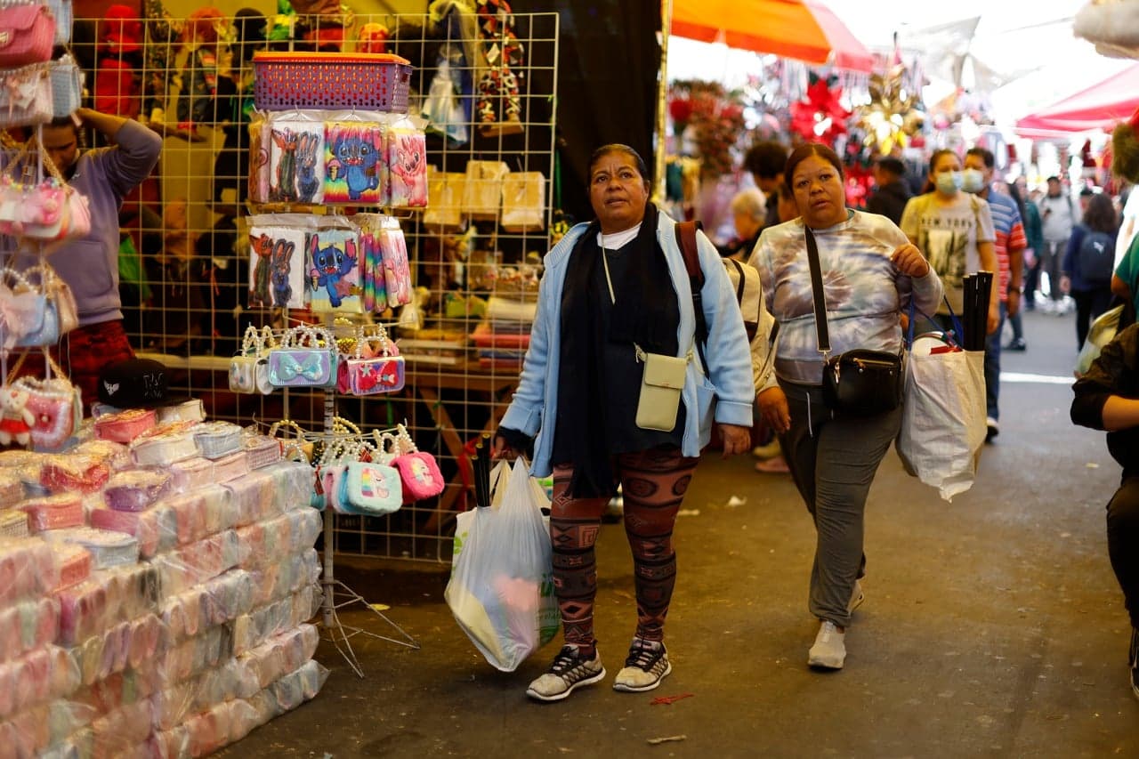 Banco de México hace ‘una pausa’ en su bajada de tasa y la deja en 7%