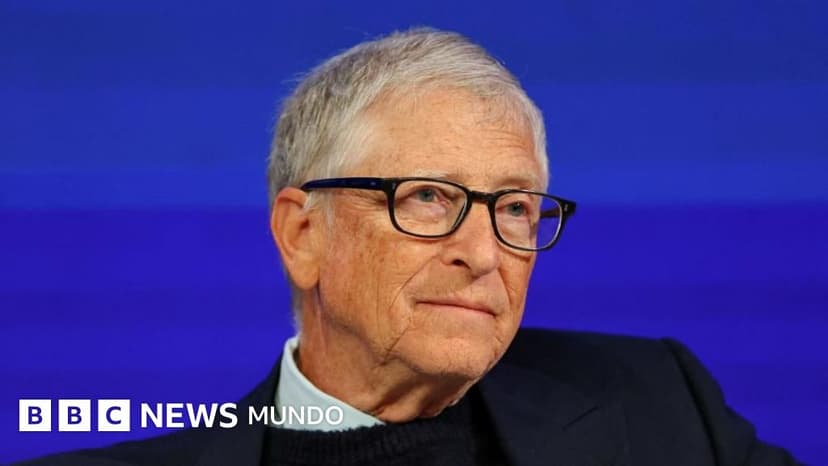 Bill Gates "asumió su responsabilidad" por sus vínculos con Epstein en una reunión con sus empleados, según su fundación