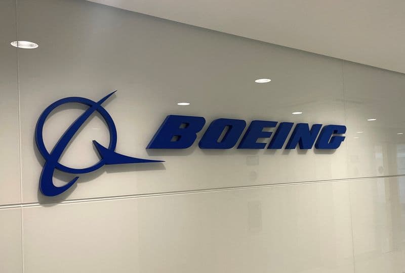 Boeing oscila hacia beneficios trimestrales en la venta, pero las pérdidas en unidades decepcionan