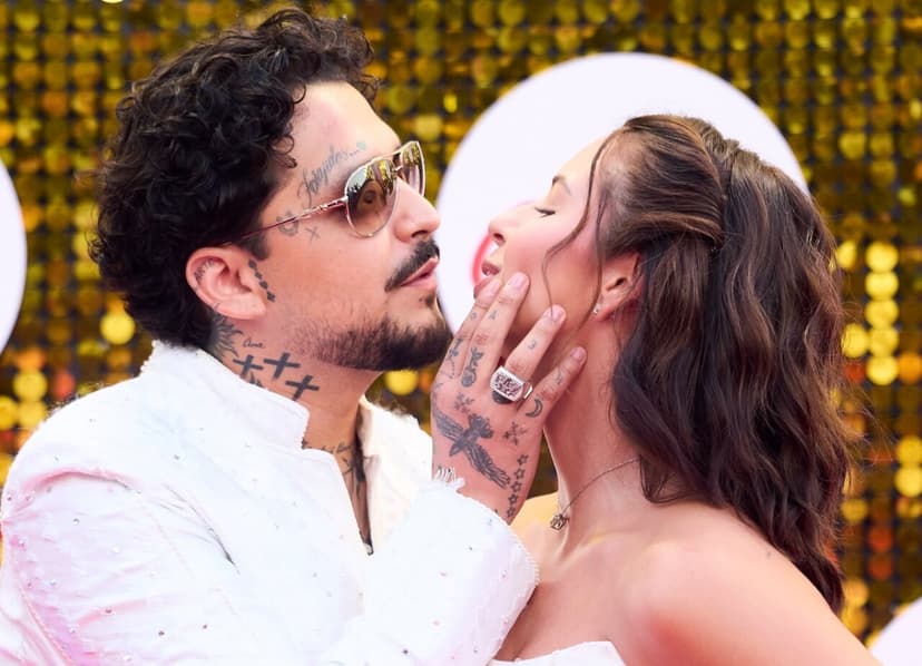 Christian Nodal da pistas de cómo vive los planes de boda con Ángela Aguilar: 'Es momento de sentar cabeza'