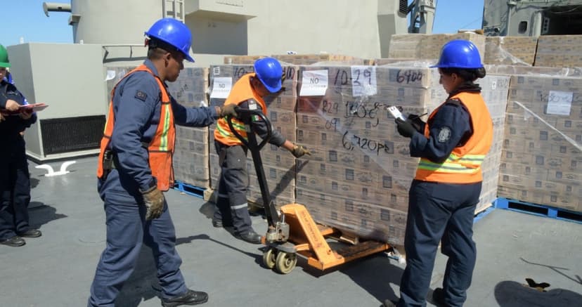 Colectivo anuncia campaña de acopio para Cuba en Zócalo de CdMx. ¿Qué puedes llevar?