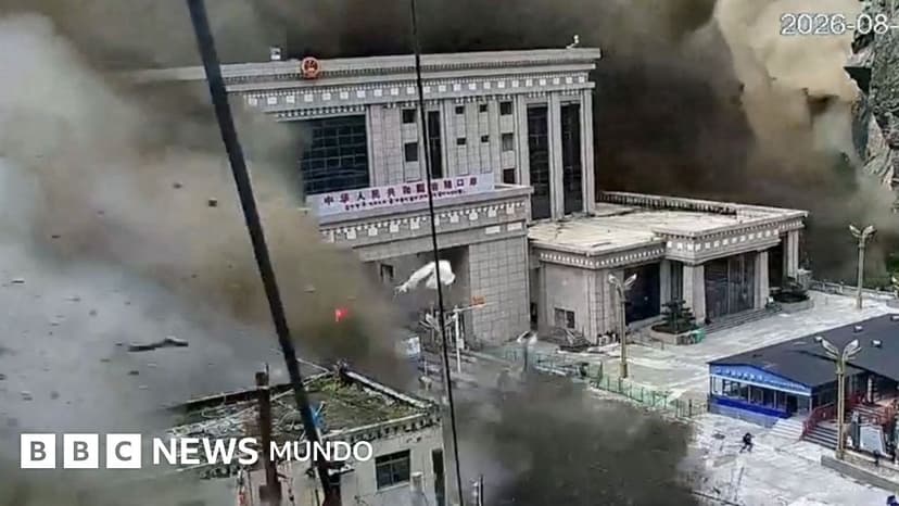 Cómo fueron los últimos minutos antes de que las inundaciones arrasaran la frontera entre Nepal y China