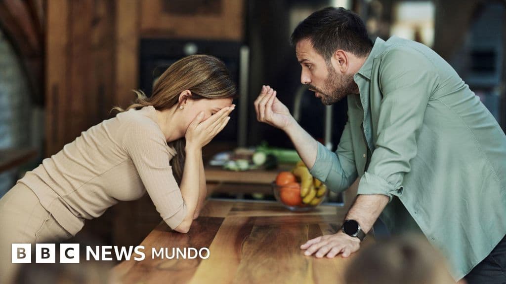 Cómo responde nuestro cerebro ante las opiniones contrarias (y cómo entrenarlo para aprender a escuchar)