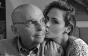 Concursante de Big Brother Brasil se entera que su padre murió a días de la final, su reacción sorprendió: VIDEO