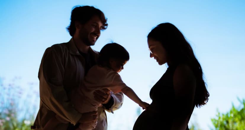 Crece la familia: la princesa Iman de Jordania tuvo gemelas y los reyes celebran su llegada al ‘Club de los nietos’