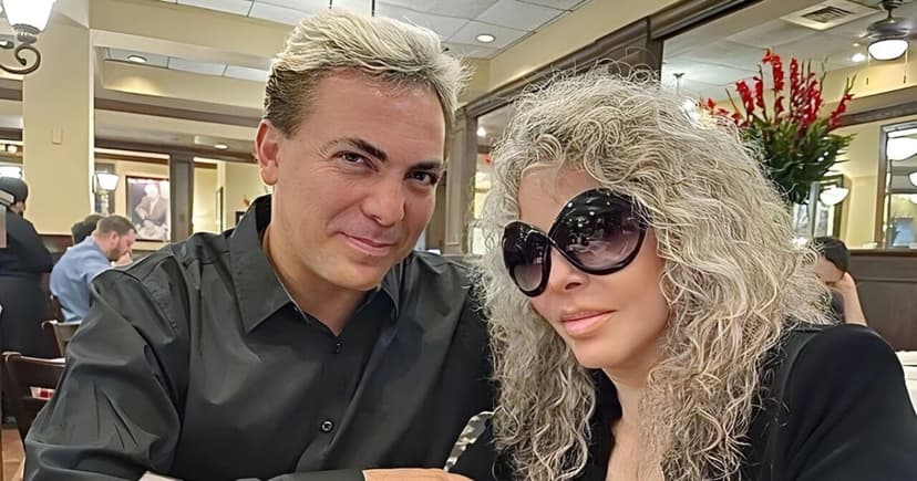 Cristian Castro se graduará de la preparatoria con Verónica Castro como madrina