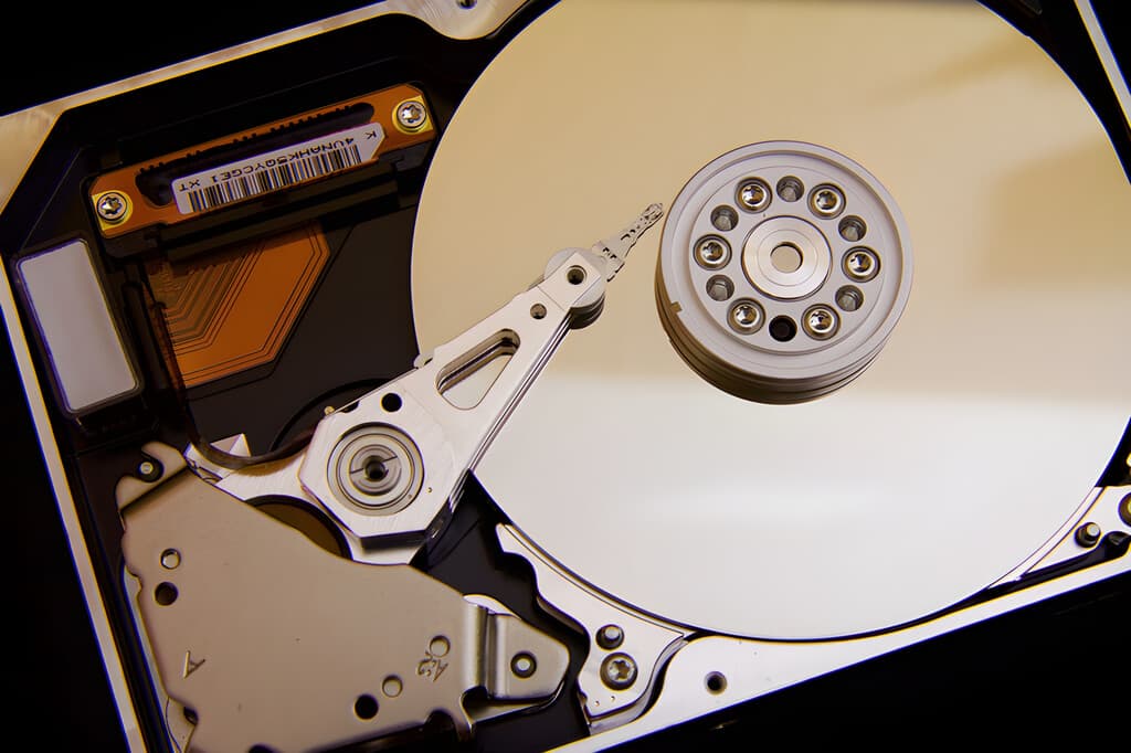 Cuando todos daban por muertos a los HDD, Western Digital los revive con una de las mejoras más grandes de su historia