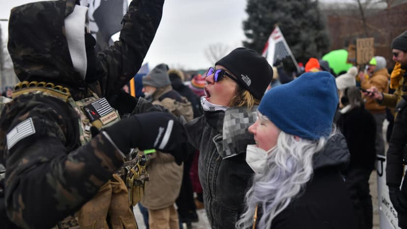 Doce meses de asedio: así se ha blindado la ofensiva antinmigración de Donald Trump