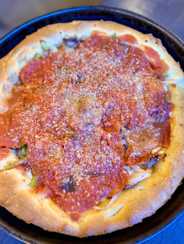 Dónde comer pizza estilo Chicago en CDMX, ¡te va a encantar!