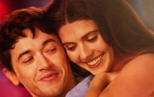 Dos amigos, 10 viajes y una oportunidad para amar, así es la nueva película de Netflix para celebrar San Valentín