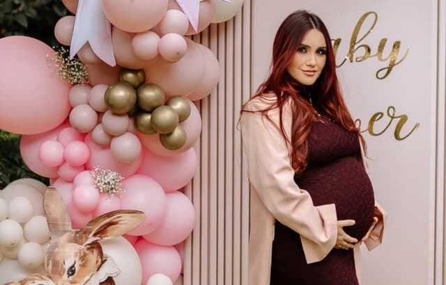Dulce María comparte las primeras fotos de su bebé, Fernanda