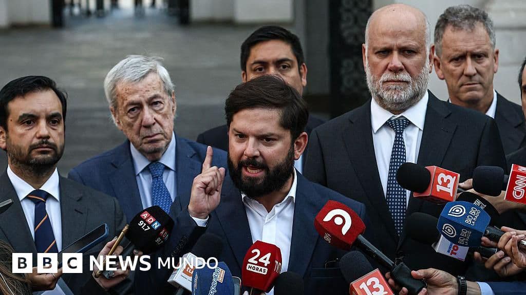 El cable de fibra óptica chino que rompió la transición de gobierno entre Boric y Kast en Chile (y por el que EE.UU. sancionó a funcionarios del país)