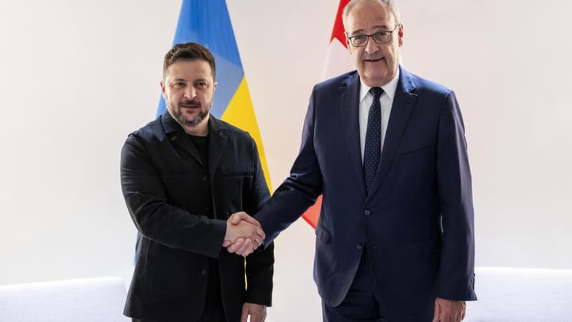 El G7 gira en torno a Ucrania mientras Zelenski aguarda su encuentro con Trump
