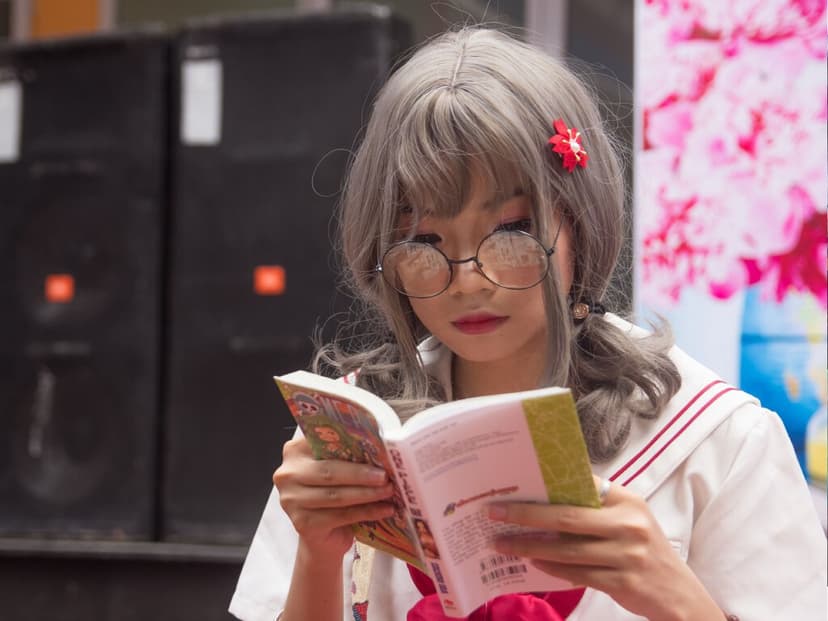El manga japonés se pasó al celular y siguió creciendo, pero perdió algo importante: lectores jóvenes