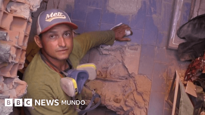 El padre que encontró el cuerpo de su hija entre los escombros 20 días después de los terremotos en Venezuela