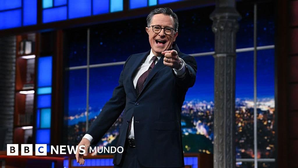 El presentador Stephen Colbert dice que CBS canceló la emisión de una entrevista con un candidato demócrata por temor al regulador de los medios en EE.UU.