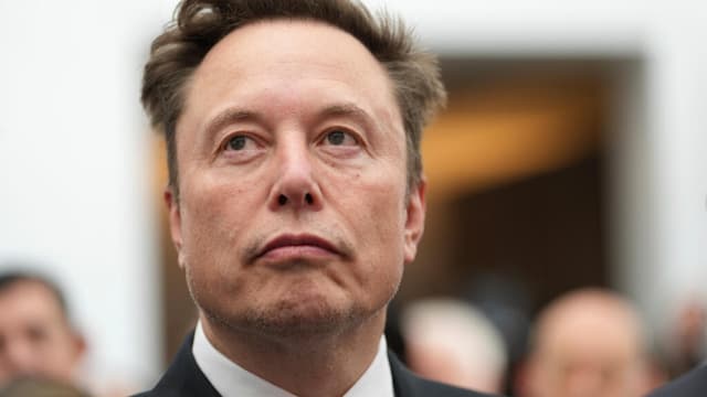 Elon Musk pide la salida de Zelenski en medio de las tensiones entre Kiev y Washington