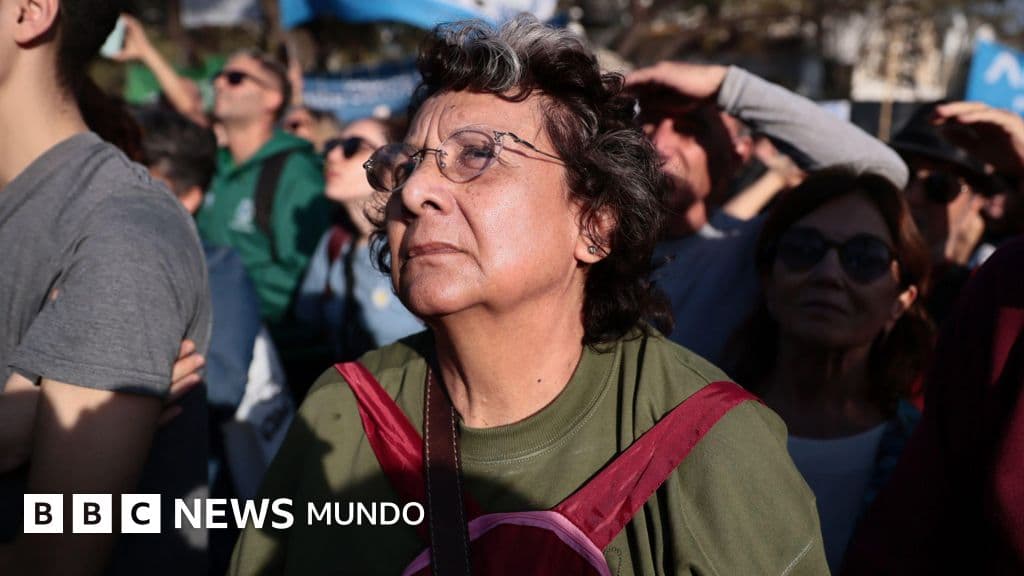 "Estoy en modo supervivencia": por qué tener trabajo en Argentina no evita caer en la pobreza