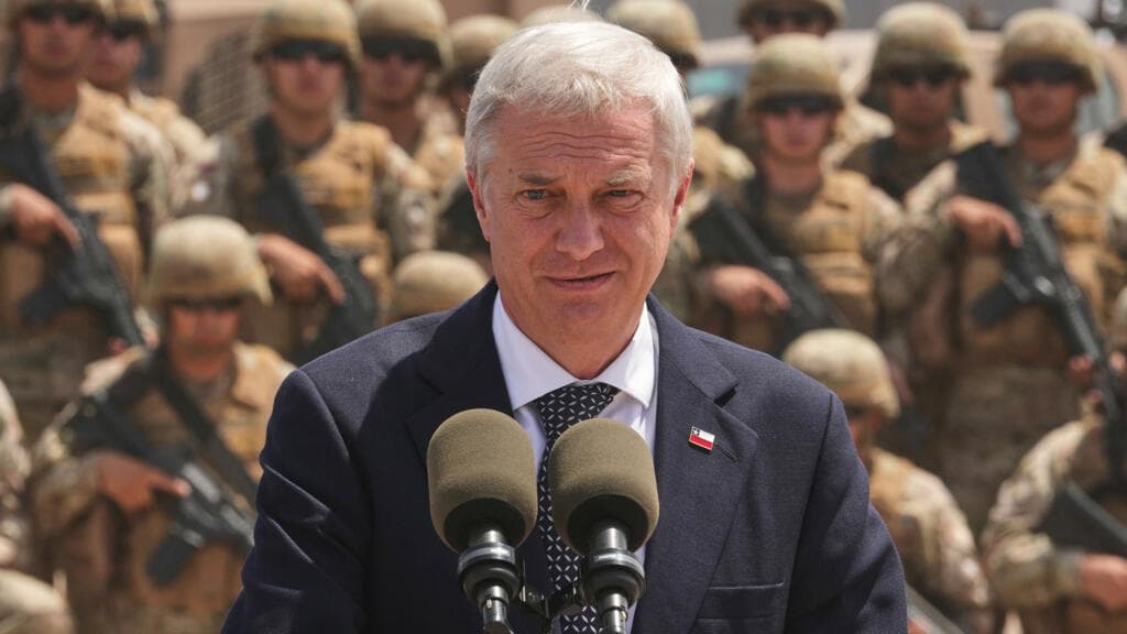 Gobierno de Kast anuncia recorte del 3% en seguridad, generando debate sobre coherencia con su campaña