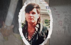 Grupo de jóvenes entra ilegalmente a la casa de los narcosatánicos y esto encontraron | VIDEO