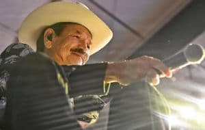 Hospitalizan de emergencia a Don Chayo de Los Cardenales de Nuevo León, ¿cuál es su estado de salud?