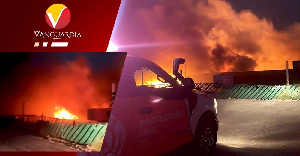 Incendio arrasa con una bodega de químicos en Escobedo, Nuevo León; no hay lesionados