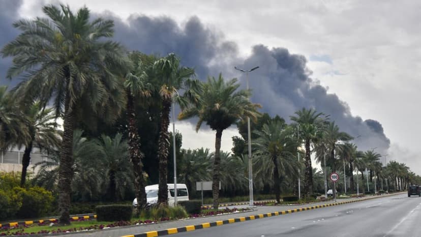 Irán ataca a Bahrein y Kuwait y amenaza con suspender las negociaciones tras nuevos ataques de EE. UU.