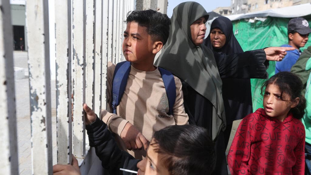 Israel reabre el cruce fronterizo de Rafah entre Gaza y Egipto a un número limitado de palestinos