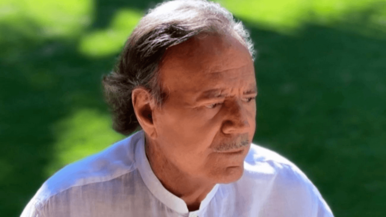 La Fiscalía española archiva la denuncia contra Julio Iglesias por falta de competencia