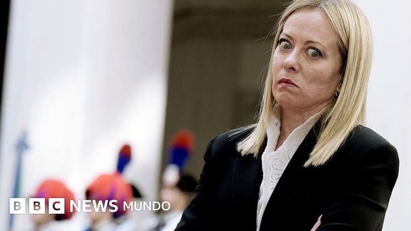 La polémica en Italia por el ángel restaurado con "la cara de Meloni" en una iglesia de Roma