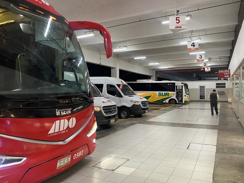 Las centrales de autobuses se prepararon para una avalancha por el Mundial 2026: los turistas nunca llegaron