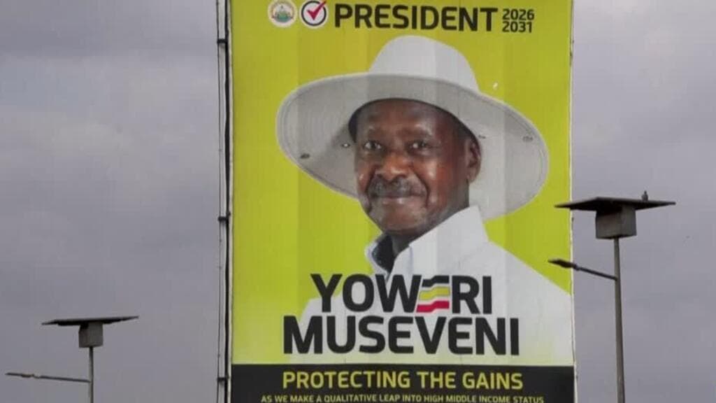 Museveni gana un séptimo mandato en Uganda en medio de controversia y protestas