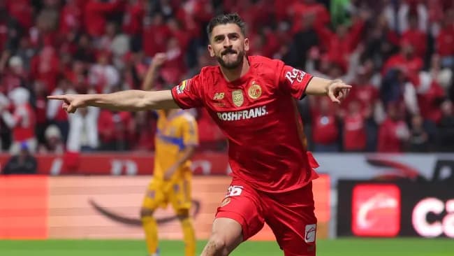 Paulinho logra hazaña que sólo se había conseguido una vez en toda la historia de la Liga MX