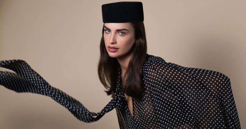 Pillbox hats: cómo usar la tendencia sesentera que regresa con fuerza en 2026