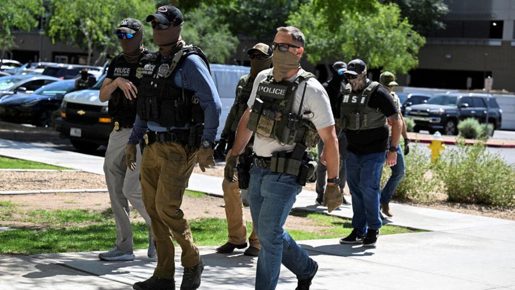 ¿Por qué Capgemini, firma francesa señalada por sus vínculos con ICE, venderá su filial en EE. UU.?