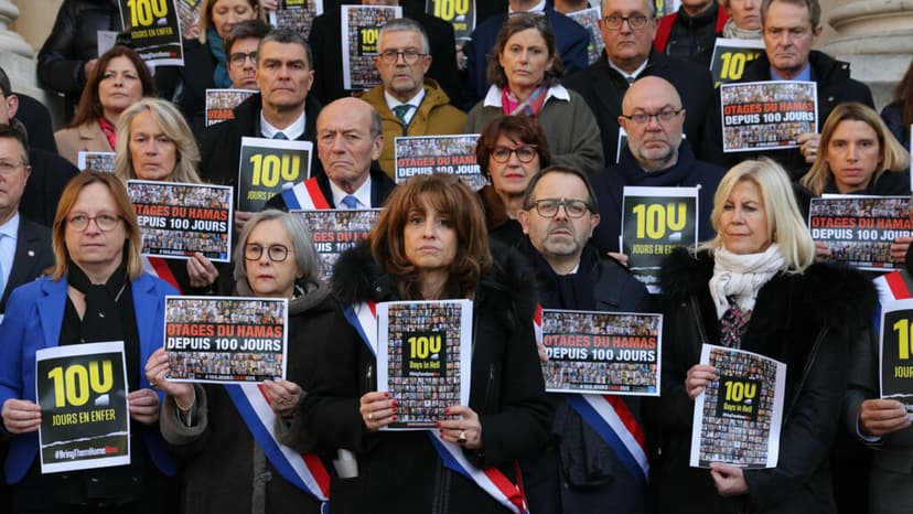 ¿Por qué el proyecto de ley de Francia contra las "nuevas formas de antisemitismo" está generando controversia?