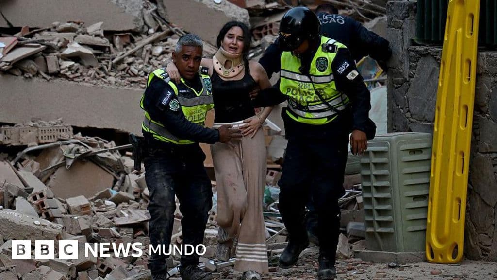 Qué se sabe de los dos fuertes terremotos que sacudieron la costa central de Venezuela causando muertes y daños en Caracas y sus alrededores