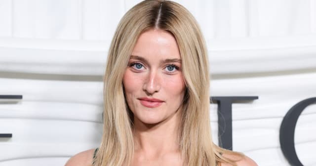 ¿Quién es Sarah Pidgeon, la actriz que interpreta a Carolyn Bessette en la serie 'Love Story'?