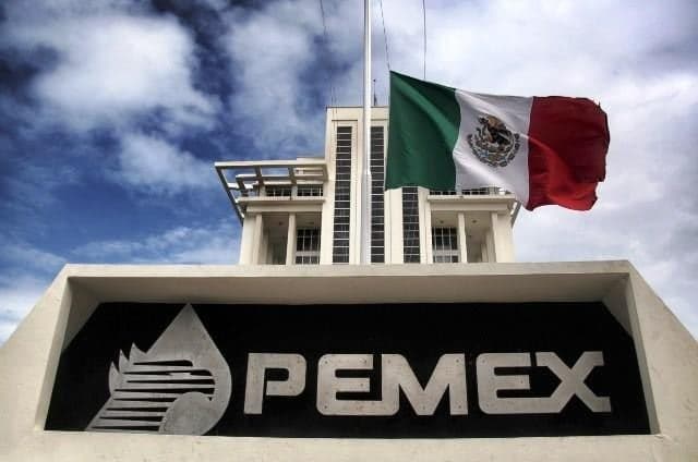 Reportan que Pemex suspendió un envío de petróleo a Cuba