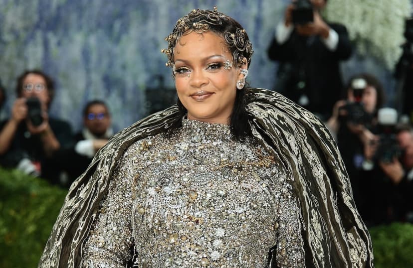 Rihanna regresa por sorpresa a los escenarios junto a Jay-Z tras años de ausencia
