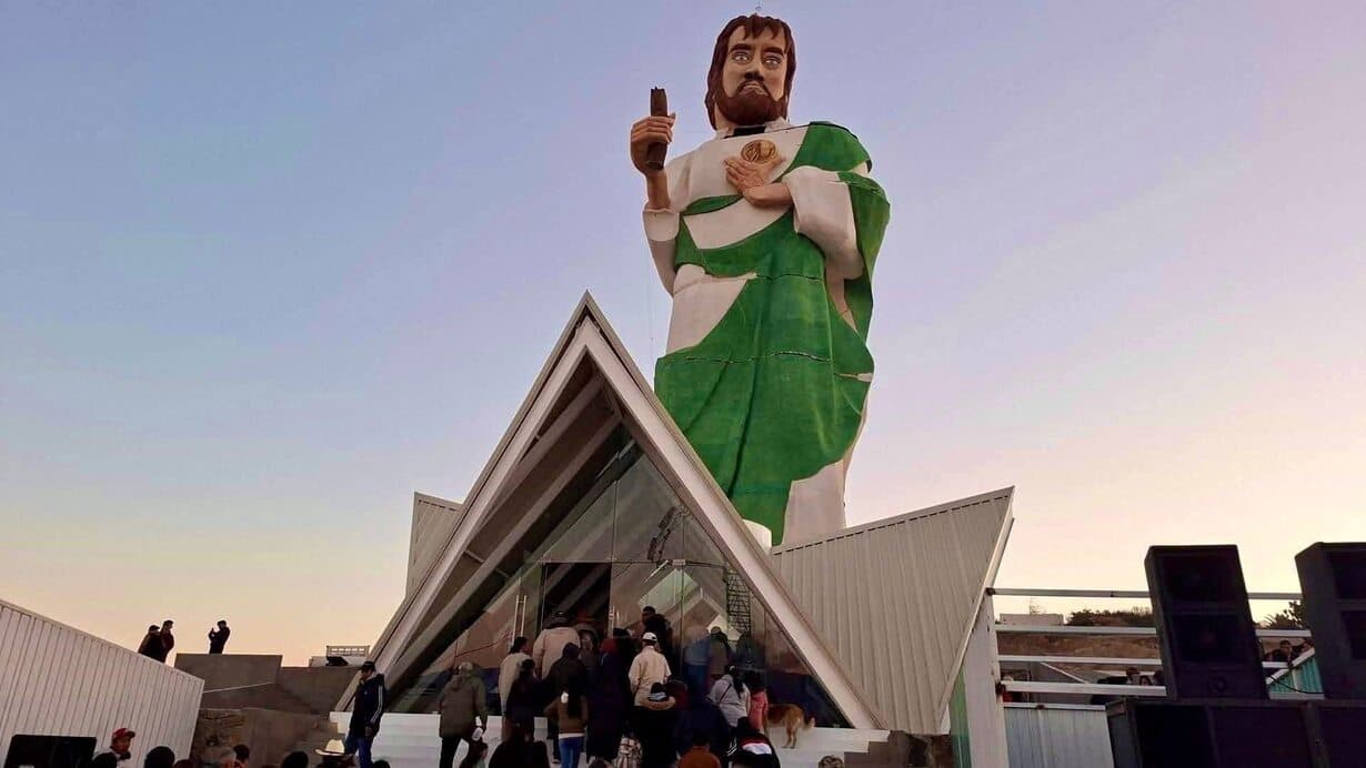 San Judas monumental en Puebla, escultura excéntrica que se volvió viral
