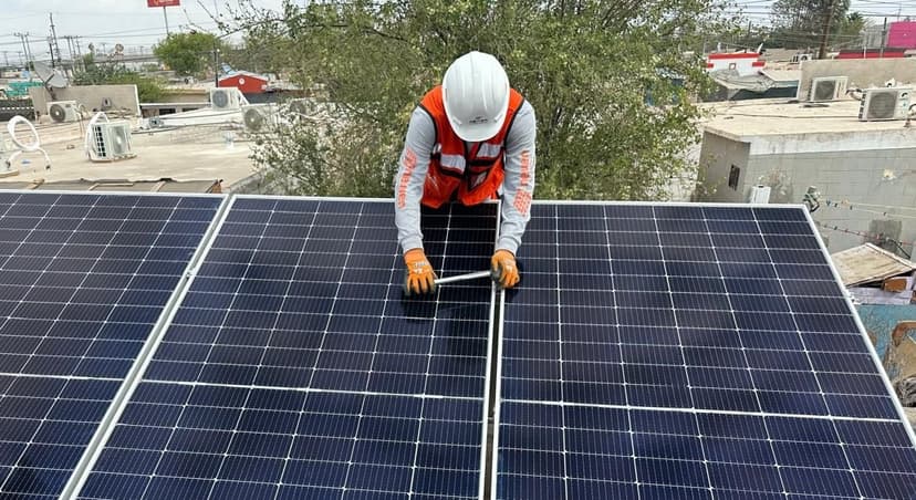SEDENER se abre al diálogo para fortalecer la seguridad de las instalaciones de paneles solares