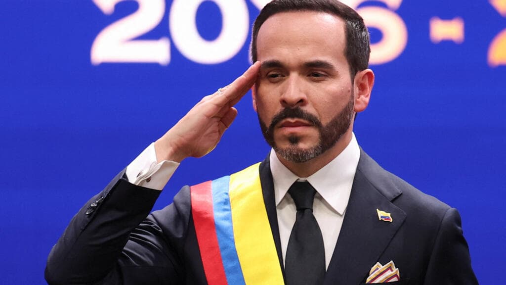 Seguridad, religión y corrupción: las claves del primer discurso de De la Espriella como presidente